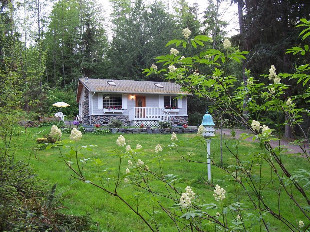 A Hidden Haven Cottages Port Angeles Exteriör bild